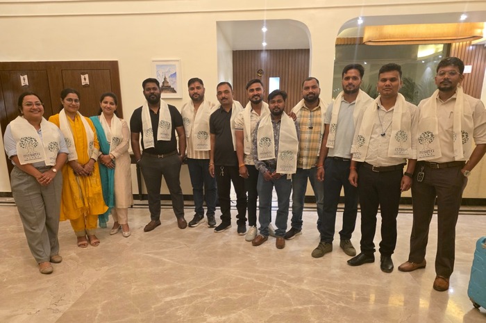 Team Visit & Bonding – Tathastu Farms